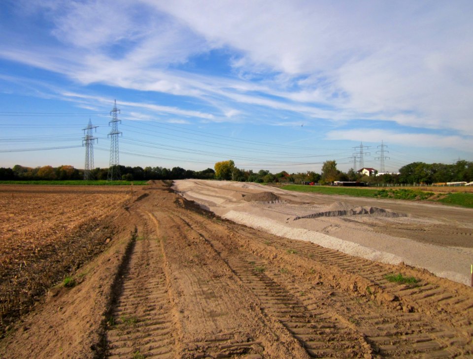 20121018Hochwasserdamm_Altlussheim