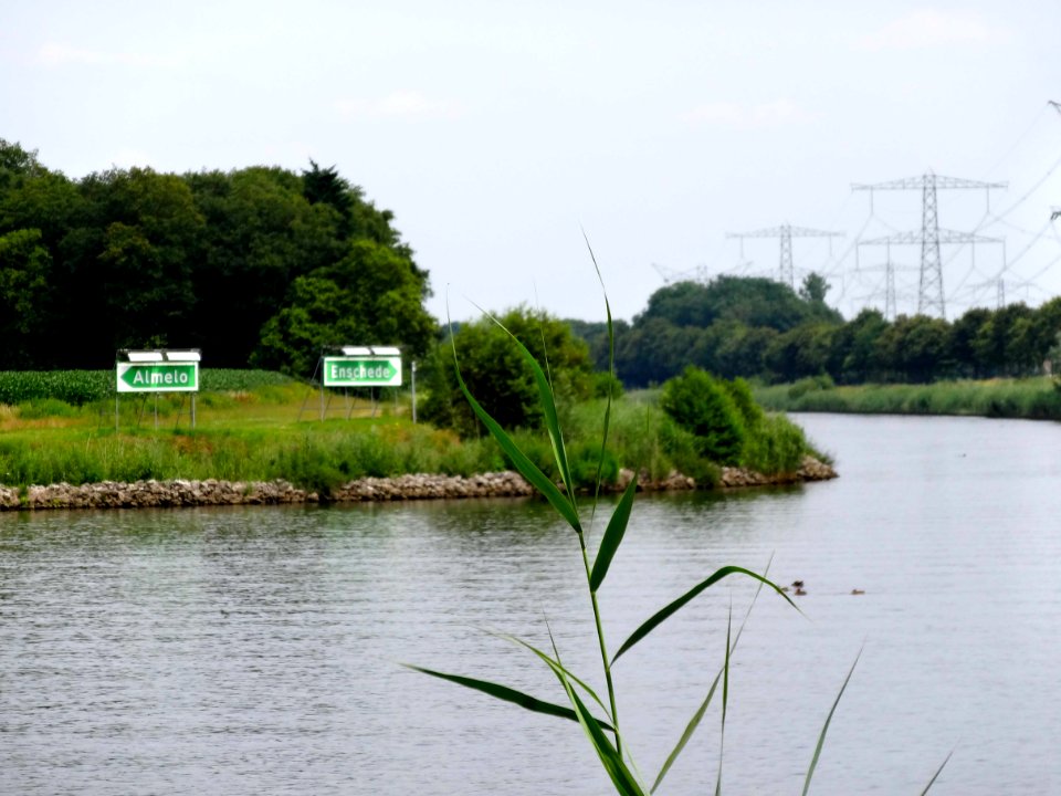 2013_07_16_Twentekanaal_met_zijkanaal_naar_Almelo