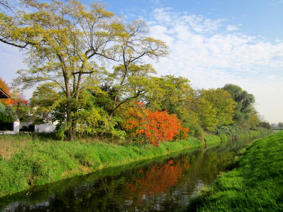 20121022Kraichbach_hinter_den_Bergen2