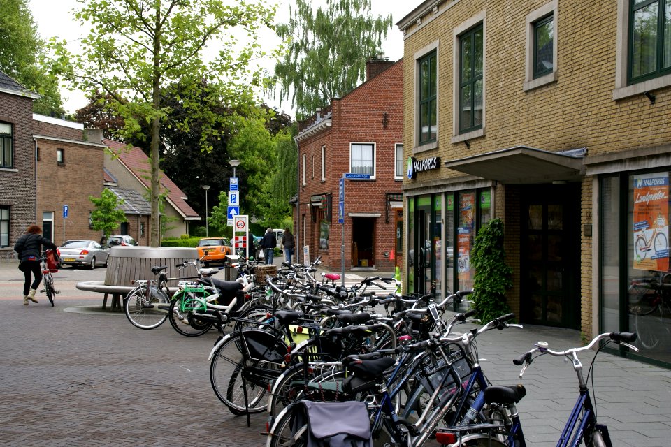 2013.05.30.135946_Bicycles_Hofstraat_Venray_NL