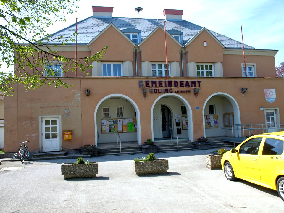 2013.04.24_-_Golling_an_der_Erlauf_-_Rathaus,_Gemeindeamt_-_01