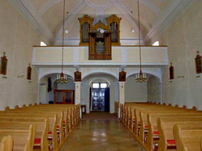 2013.04.24_-_Erlauf_(Gemeinde)_-_Pfarrkirche_hl._Johann_Nepomuk_und_Kriegerdenkmal_-_12