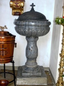 2013.05.28_-_Artstetten-Pöbring_-_Pfarrkirche,_Burg-_Schlosskapelle_hl._Jakob_d._Ä._-_17