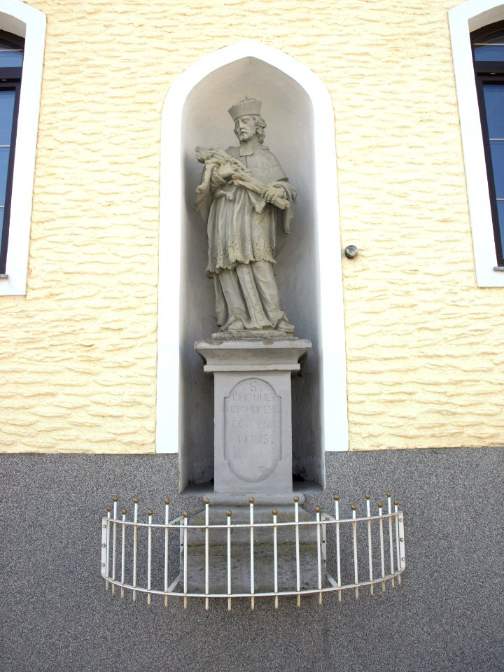 2013.04.24_-_Haidershofen_-_Figurenbildstock_hl._Johannes_Nepomuk_-_01