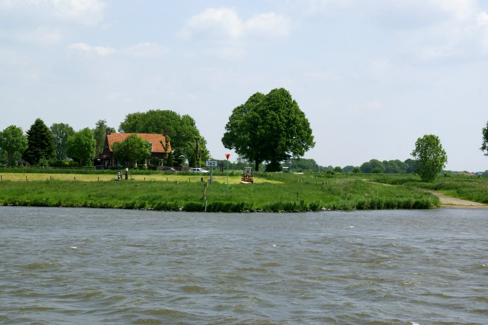 2013.05.31.122716_Maas_Cuijk