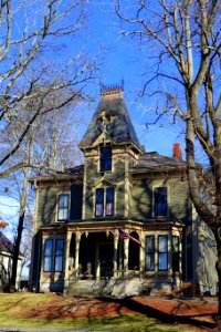 1_Lincoln_Street_-_Hudson,_Massachusetts_-_DSC08775