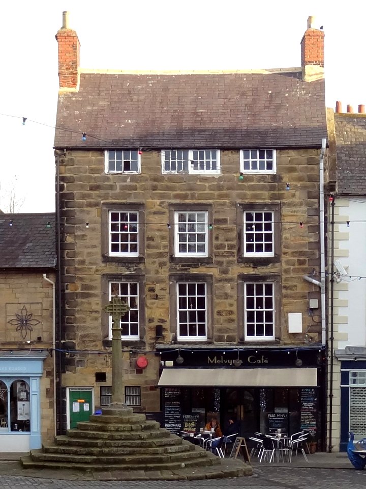 10,_Market_Place