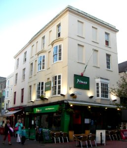 1_Nile_Street,_The_Lanes,_Brighton_(NHLE_Code_1380773)_(August_2010)