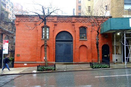 1_Sniffen_Court_-_New_York_City_-_DSC07759
