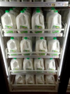 1%_milk_price_at_$1.79_gallon_Wegmans_2018
