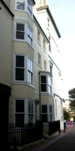 1_Steine_Lane,_Brighton_(NHLE_Code_1380968)_(September_2010)