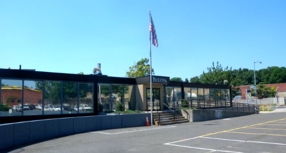1_Bulova_Avenue_jeh