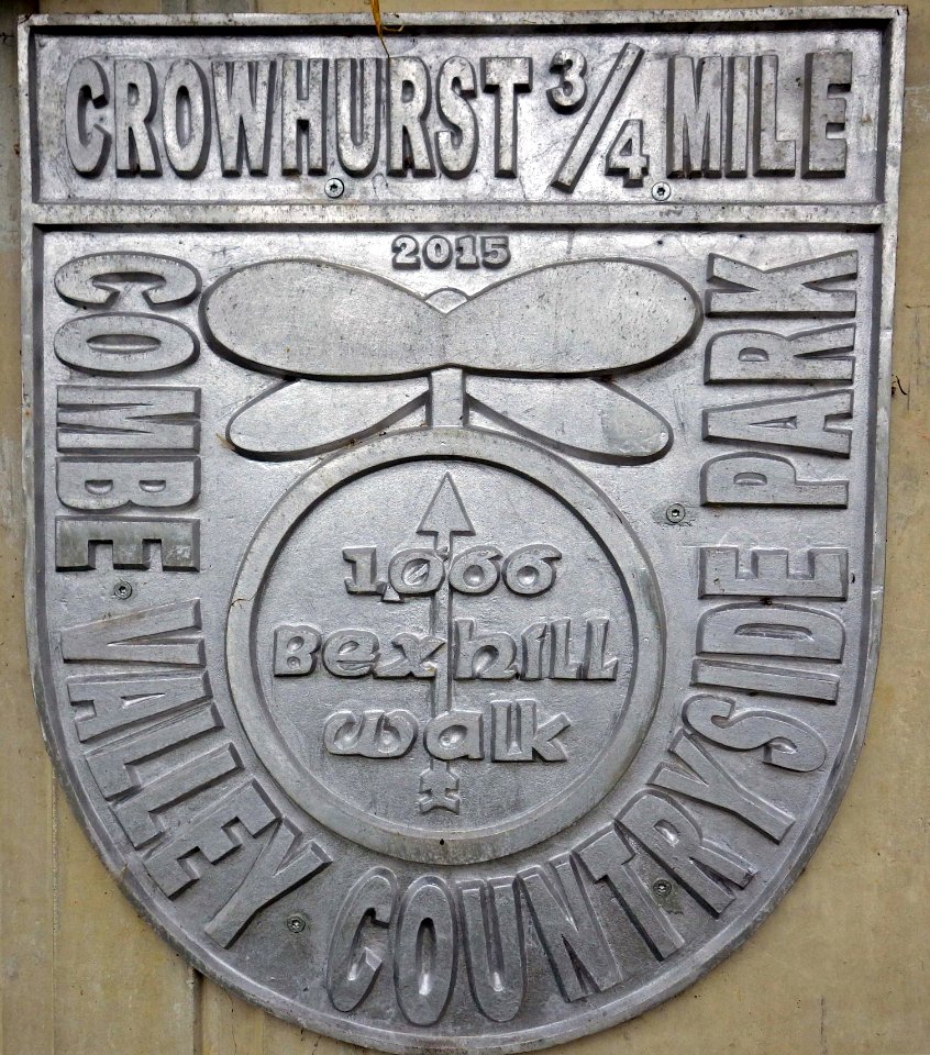 1066_Bexhill_Walk,_Distance_Marker