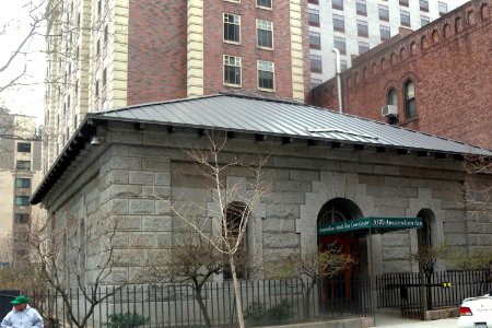 1070_Amsterdam_Av_113_St_1876_jeh