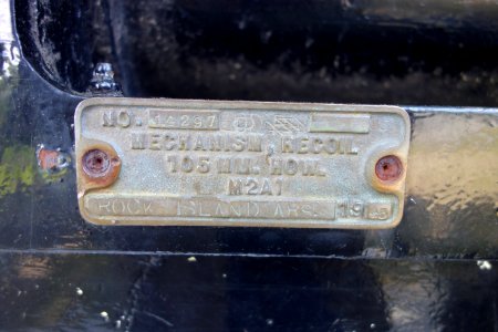 105_mm_howitzer_-_Charles_River_Esplanade_-_Boston,_MA_-_DSC02576