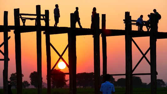 Sunset human roma table photo