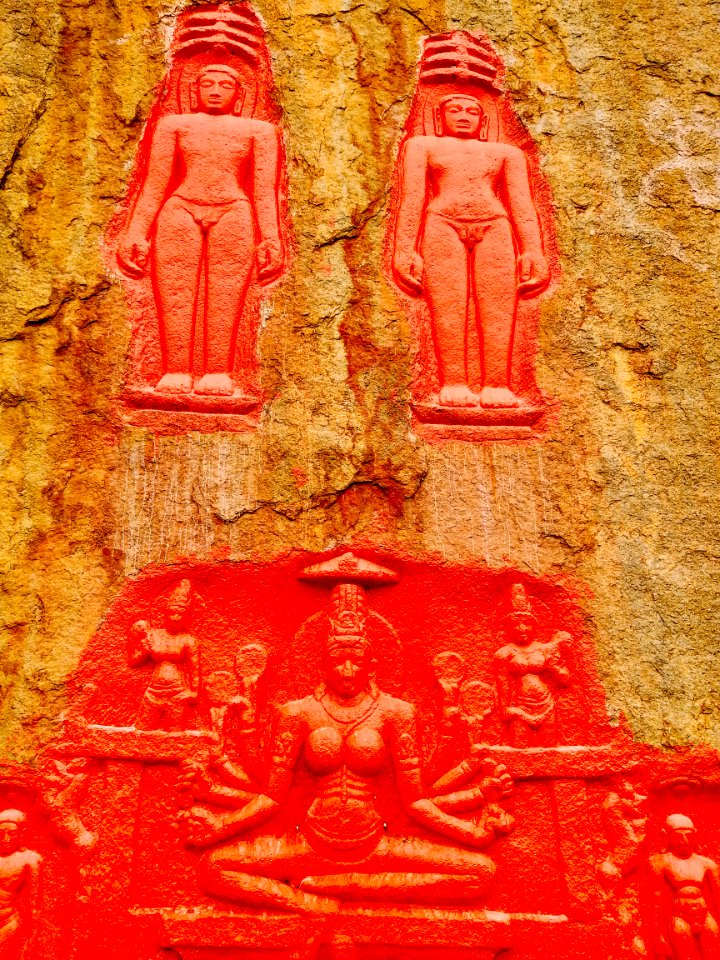 10th_century_Bommalagutta_Jain_bas-reliefs_and_inscription,_Telangana_-_9