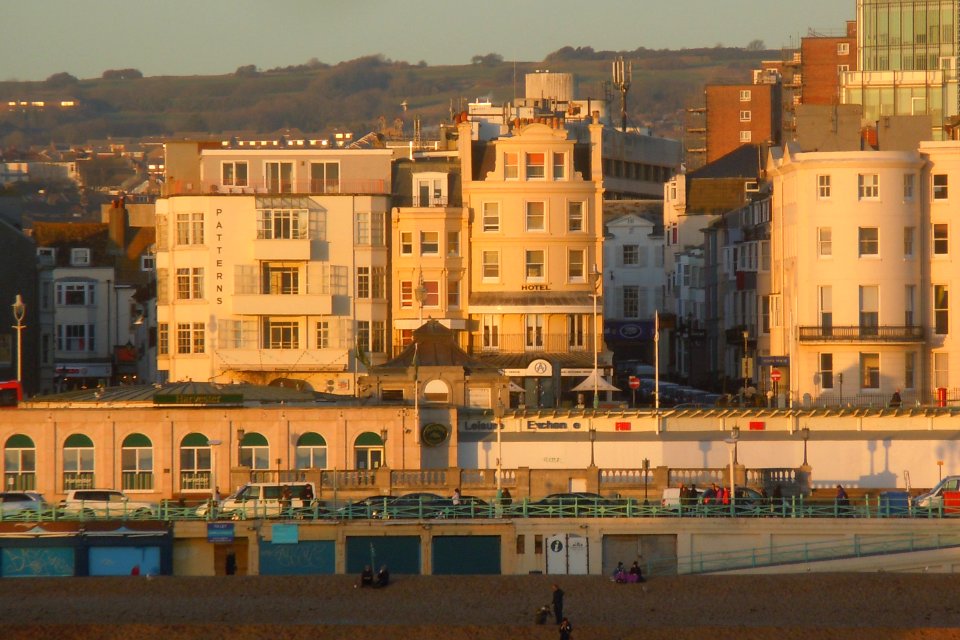 10–13_Marine_Parade,_Brighton_(January_2017,_seen_from_Palace_Pier)