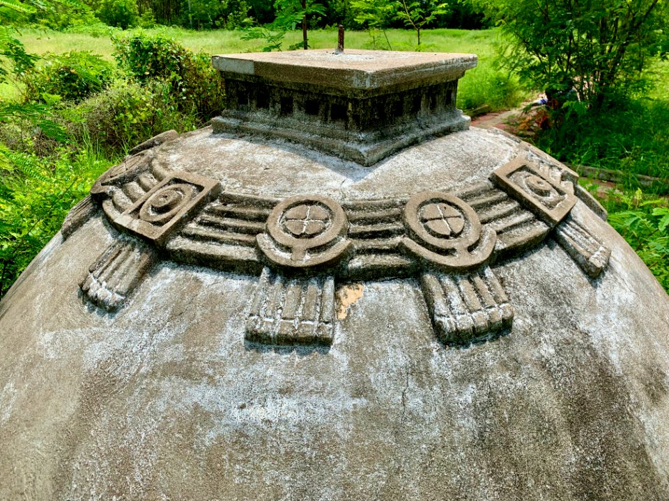 100_BCE_–_300_CE_Viratrajgadde,_Erradibba_Buddhist_Stupa_Khammam,_Telangana_India_-_9