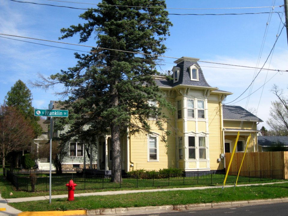 1001_E._Main_St.,_East_Side_Historic_District,_Stoughton,_WI