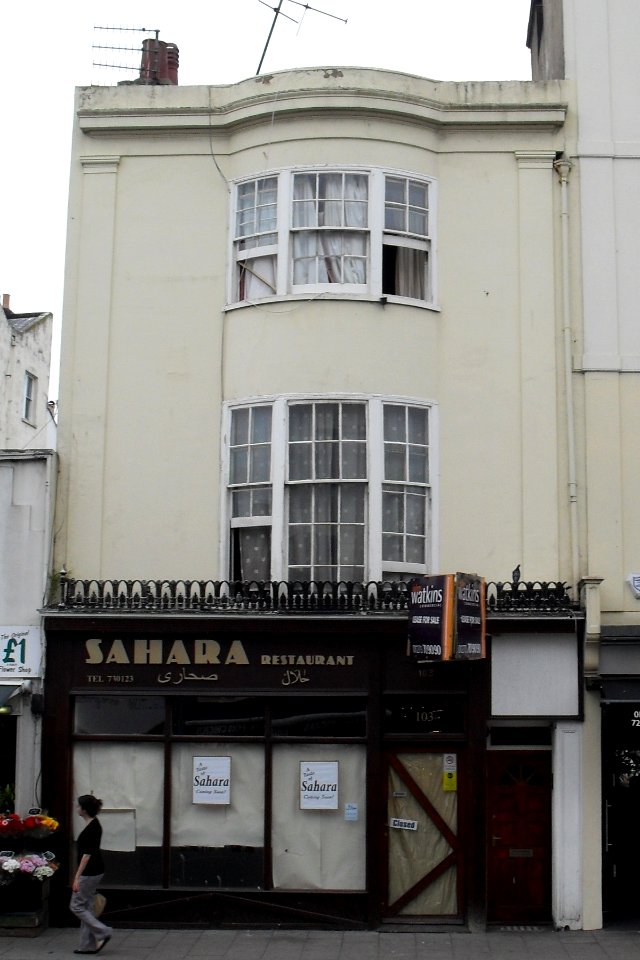 103_Western_Road,_Hove_(NHLE_Code_1381102)_(July_2010)