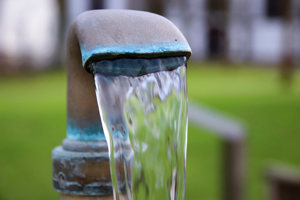 Water dispenser water source water