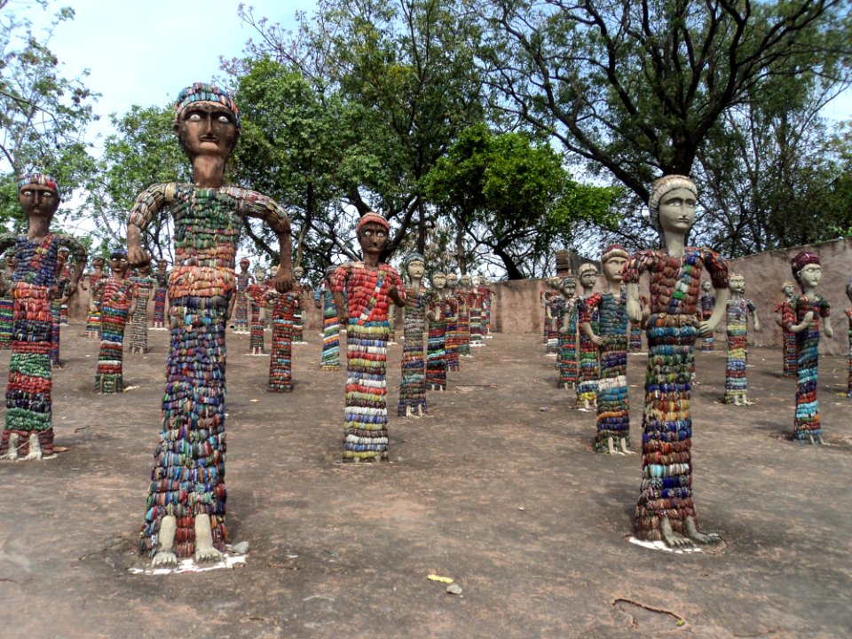 03_Statues_at_Rock_Garden,_Chandigarh
