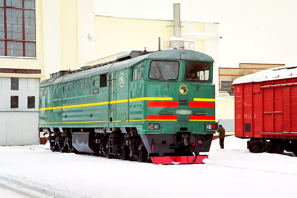 0884GE,_Russia,_Moscow_region,_Shcherbinka_Experimentative_test_ring_of_VNIIZhT_(Trainpix_156189)