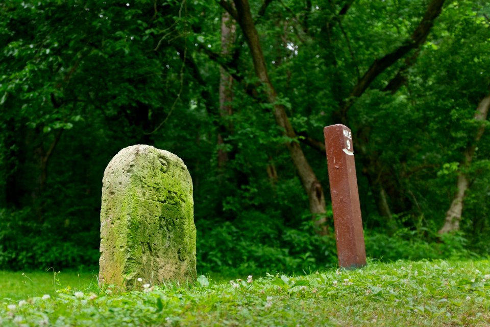 09_Mile_Marker_on_Chesapeake_and_Ohio_Canal