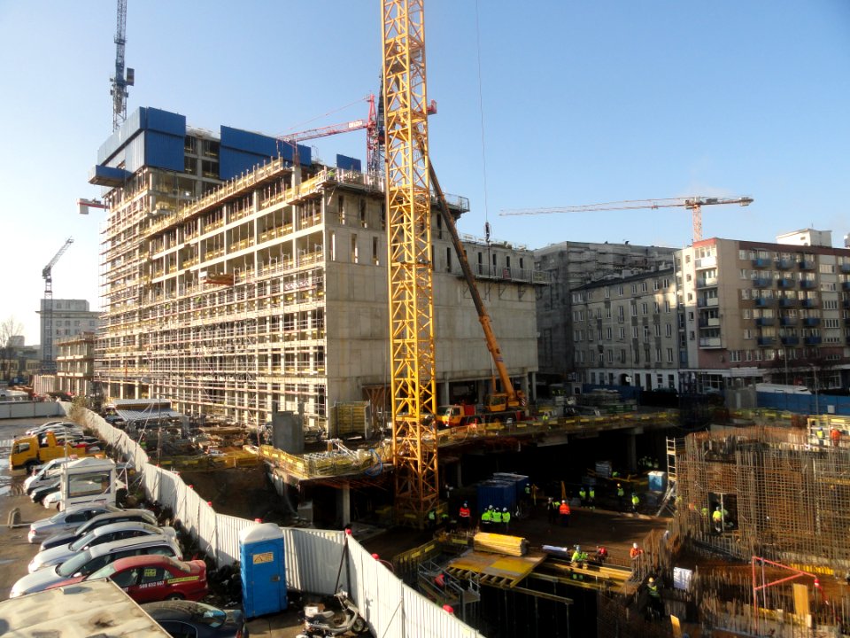 05-12-2018_plac_budowy_Varso,_1