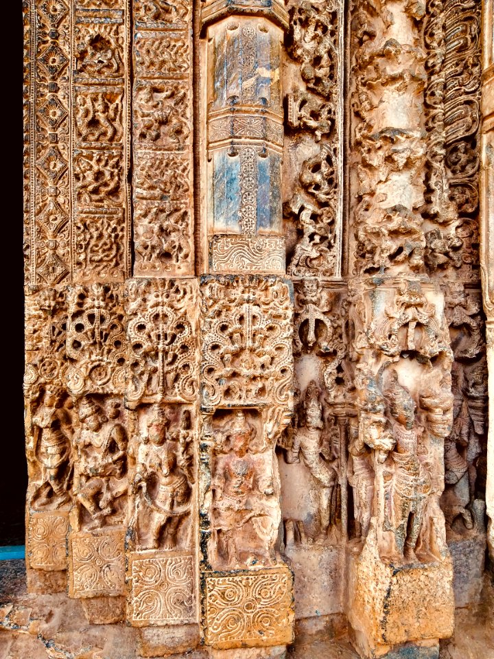 11th_century_Kasivisvesvara_temple,_Lakkundi,_Karnataka_India_-_59