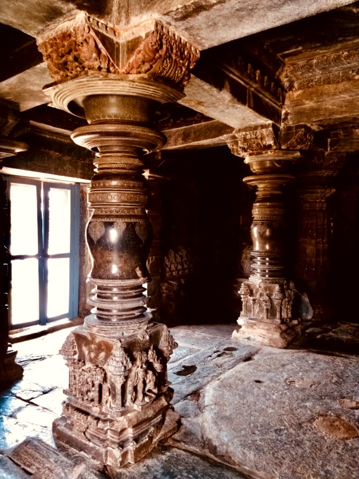 11th_century_Kasivisvesvara_temple,_Lakkundi,_Karnataka_India_-_62