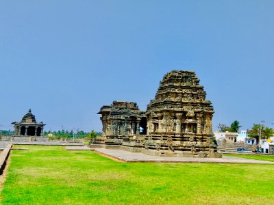 11th_century_Kasivisvesvara_temple,_Lakkundi,_Karnataka_India_-_93