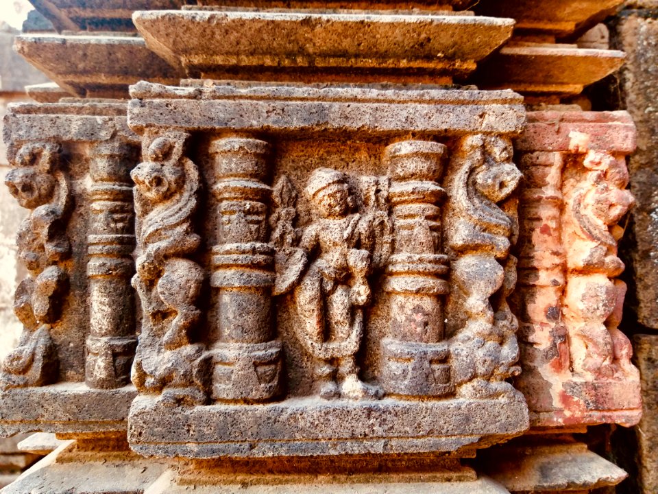 11th_12th_century_Suryanarayana_Temple,_Kalgi,_Karnataka_India_-_81