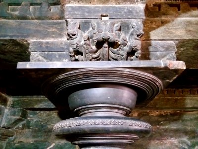 11th_century_Brahma_Jinalaya_temple,_Lakkundi,_Karnataka_India_-_30