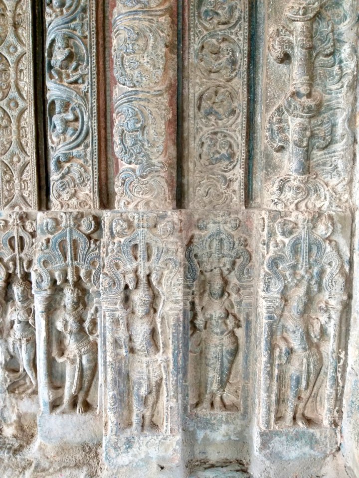 11th_century_Brahma_Jinalaya_temple,_Lakkundi,_Karnataka_India_-_26