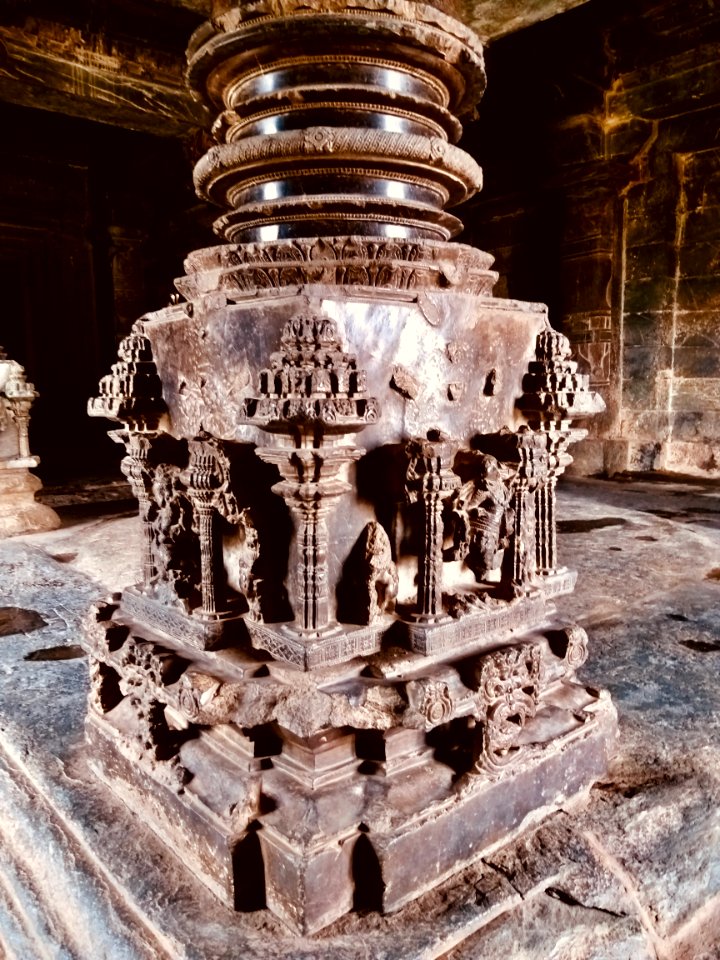 11th_century_Kasivisvesvara_temple,_Lakkundi,_Karnataka_India_-_69