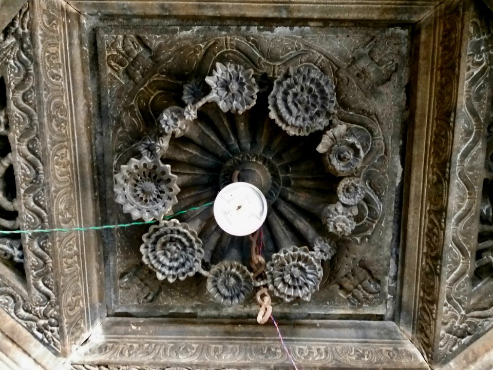 11th_century_Panchalingeshwara_temples_group,_Kalyani_Chalukya,_Sedam_Karnataka_India_-_36