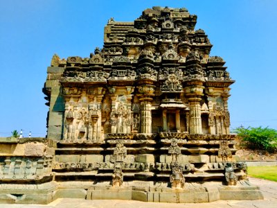 11th_century_Kasivisvesvara_temple,_Lakkundi,_Karnataka_India_-_7