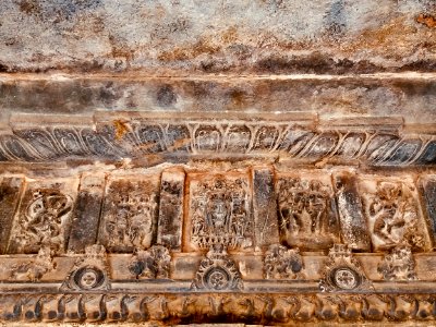 11th_century_Kasivisvesvara_temple,_Lakkundi,_Karnataka_India_-_48