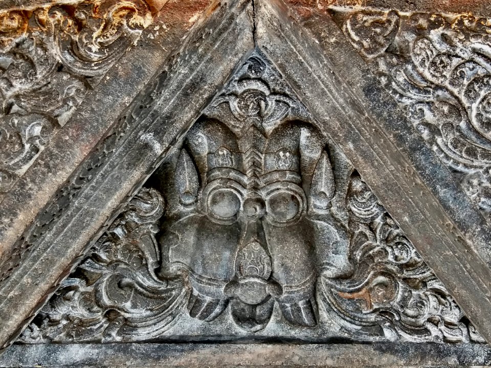 11th_century_Panchalingeshwara_temples_group,_Kalyani_Chalukya,_Sedam_Karnataka_India_-_52