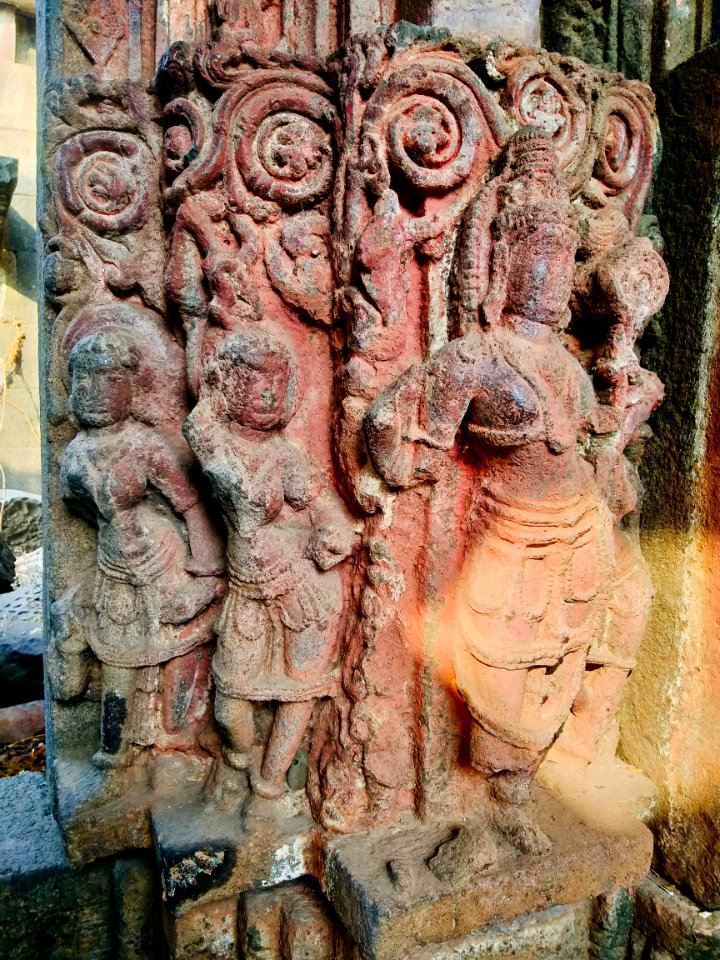11th_12th_century_Suryanarayana_Temple,_Kalgi,_Karnataka_India_-_78