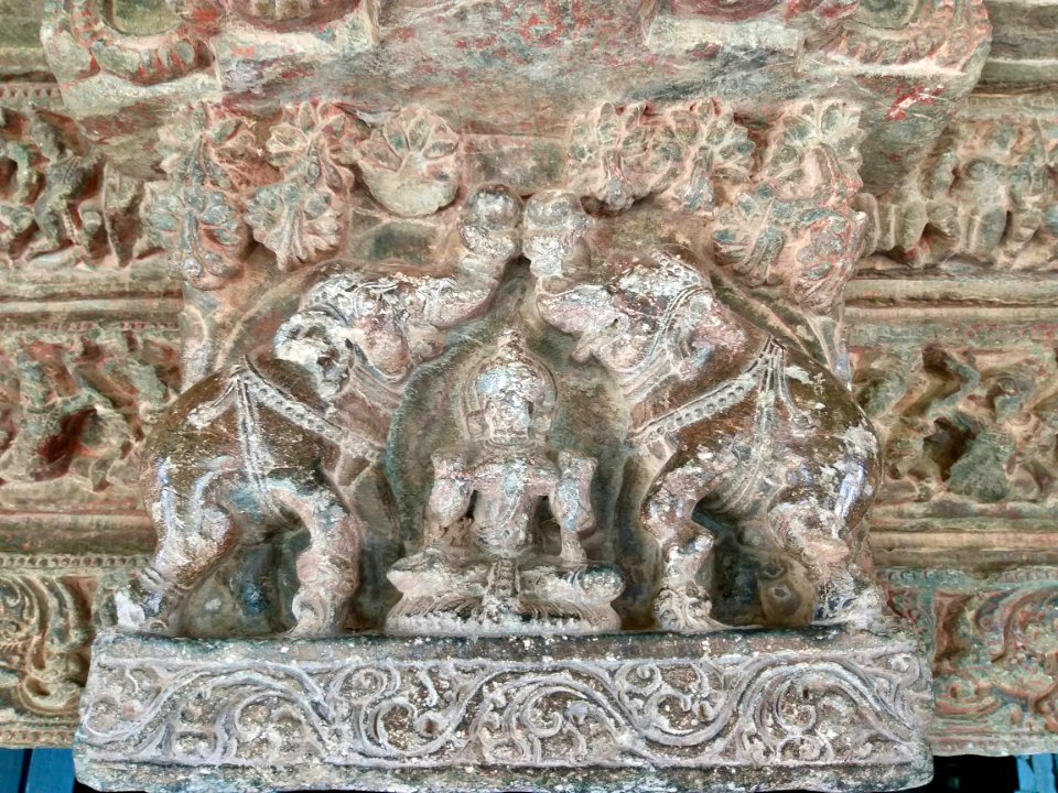 11th_century_Nannesvara_temple,_Lakkundi,_Karnataka_India_-_36