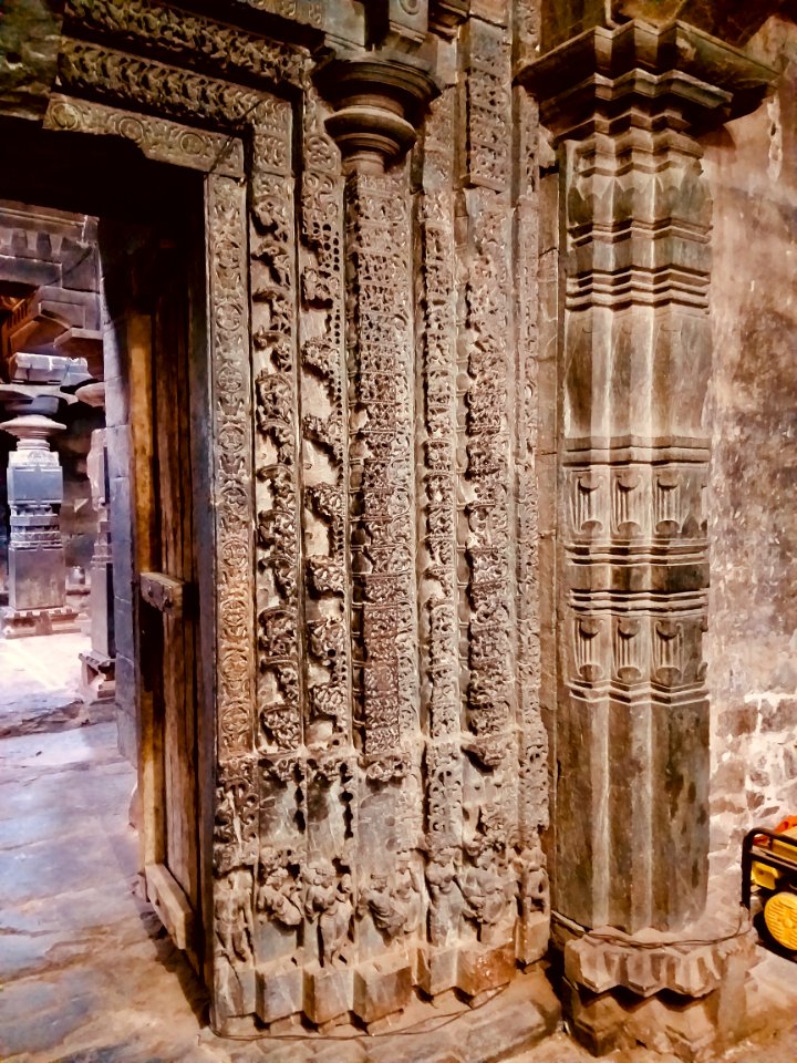 11th_century_Amritesvara_temple,_Annigeri,_Karnataka_India_-_26