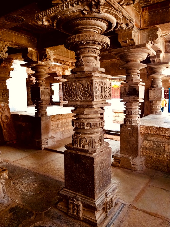 11th_century_Panchalingeshwara_temples_group,_Kalyani_Chalukya,_Sedam_Karnataka_India_-_25