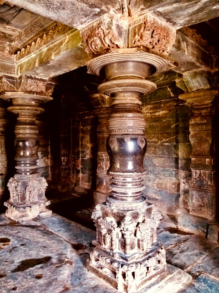 11th_century_Kasivisvesvara_temple,_Lakkundi,_Karnataka_India_-_61