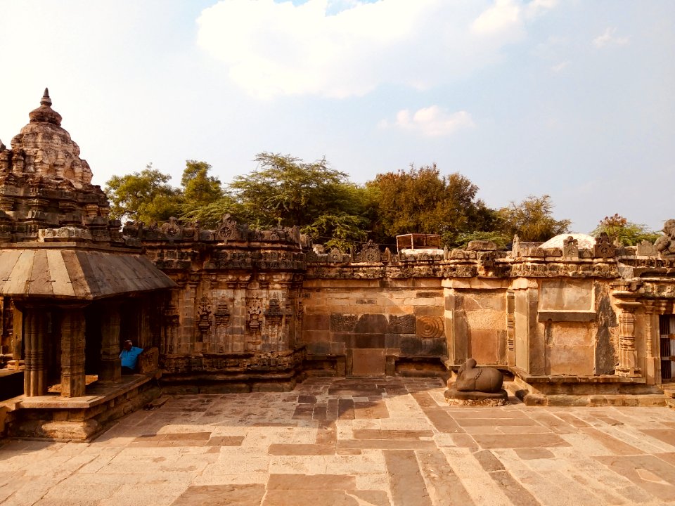 11th_century_Amritesvara_temple,_Annigeri,_Karnataka_India_-_68