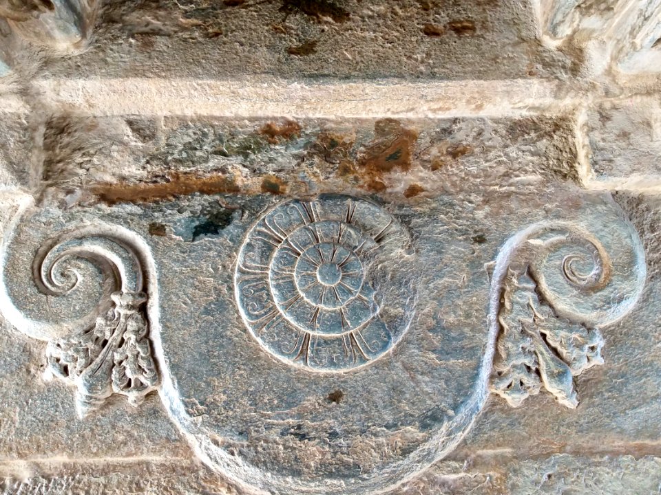 11th_century_Brahma_Jinalaya_temple,_Lakkundi,_Karnataka_India_-_27