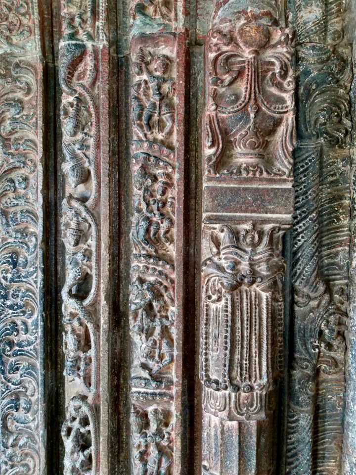 11th_century_Nannesvara_temple,_Lakkundi,_Karnataka_India_-_38