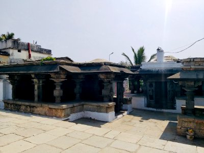 11th_century_Panchalingeshwara_temples_group,_Kalyani_Chalukya,_Sedam_Karnataka_India_-_5